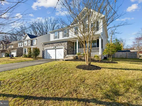 3809 Grafton Ct, Triangle, VA 22172