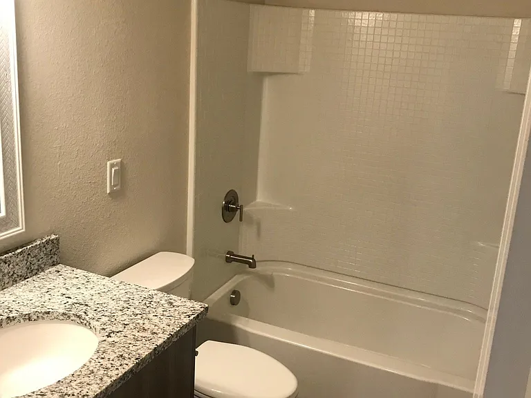 2319 W Compass Dr — Photo 16