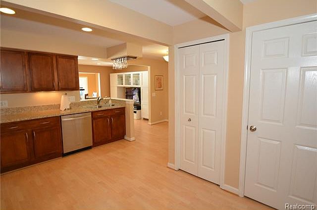 1st image of 5195 Mattawa Dr