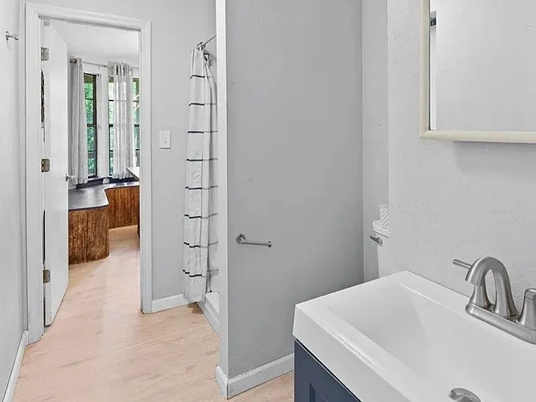 1505 Atkamire Dr — Photo 17