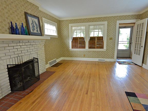 3rd image of 2331 McKinley Ave