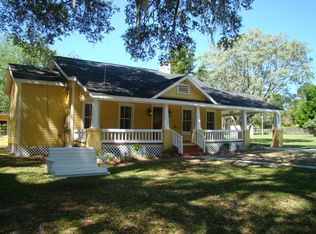 17621 Spring Valley Rd, Dade City, FL 33523