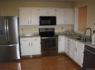 489 Wolcott St APT 19, Bristol, CT 06010