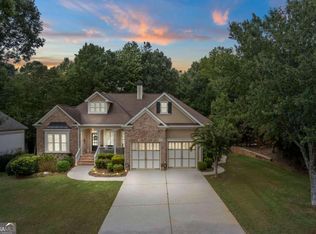 6078 Kingston Dr, Douglasville, GA