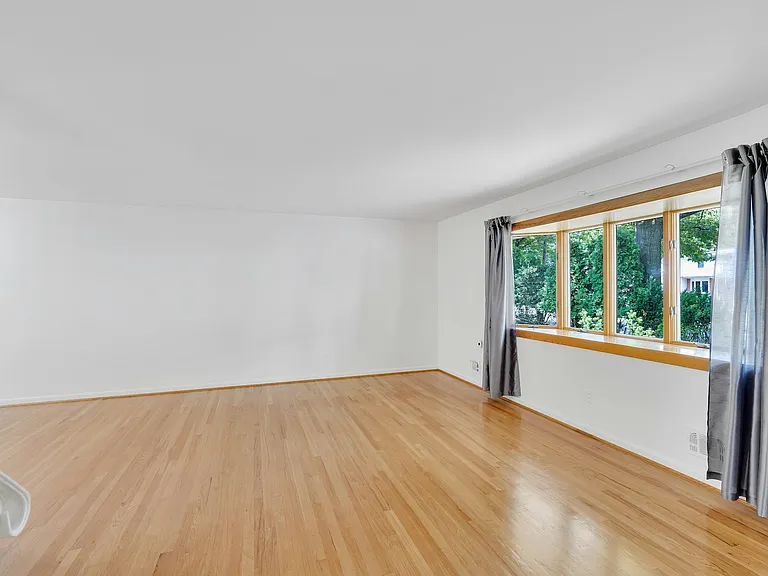 516 Knickerbocker Rd — Photo 30