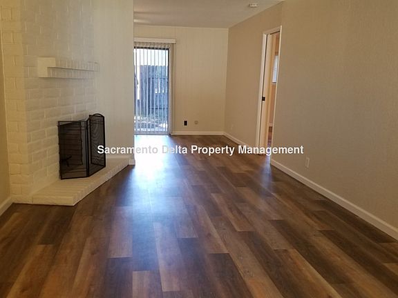 3rd image of 5207 Shereen Ct