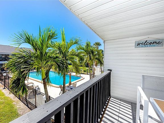 3rd image of 607 Haven Pl #607