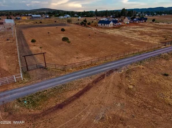 1067 School House Ln, Show Low, AZ 85901