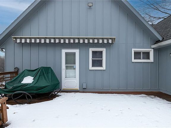 4th image of 3741 NE Woodland Ct