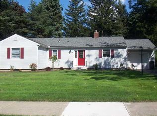 46 Brookview Dr, Rochester, NY 14617