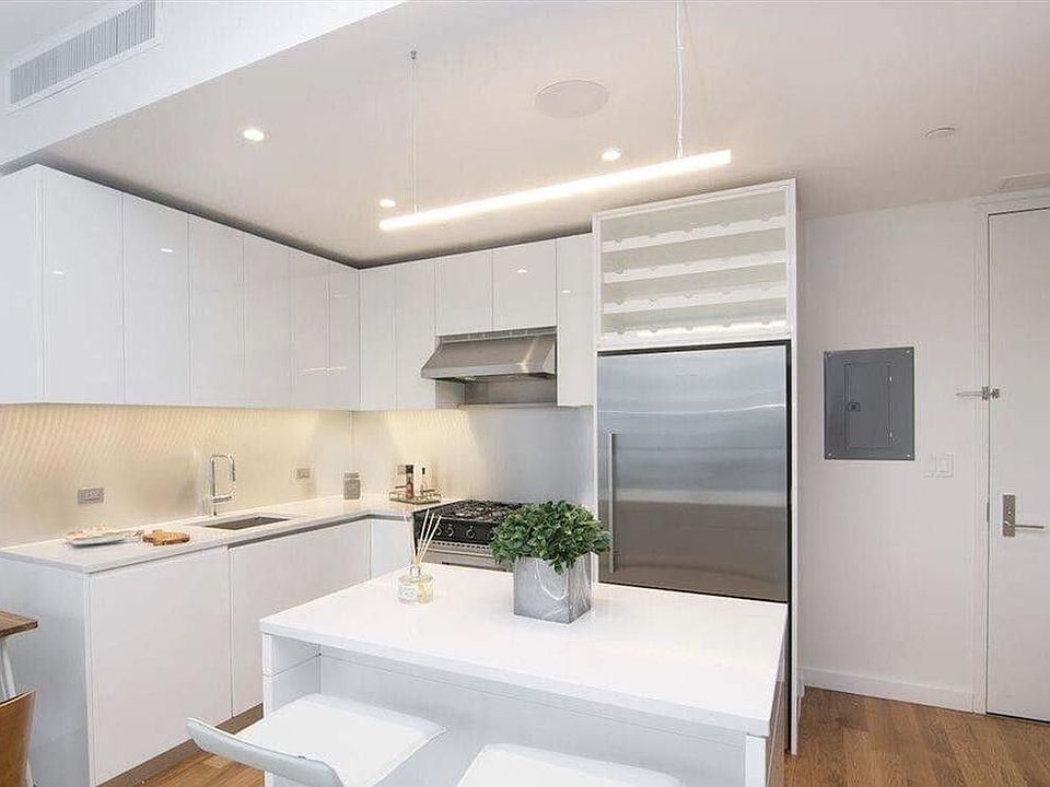 1st image of 436 Albee Sq APT 23E