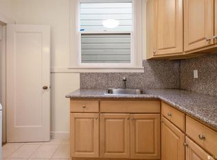 1495 10th Ave #2, San Francisco, CA 94122