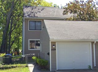 1229 McCormick St, Des Moines, IA 50316