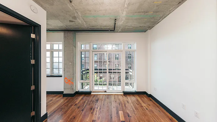 Rented by Nooklyn NYC LLC | media 121