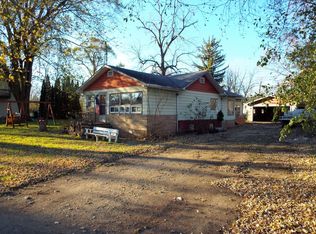 27964 W Riverside Dr, Antioch, IL 60002