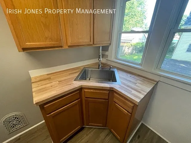36 Scott St #1 — Photo 4