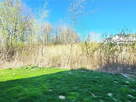 5th image of 836 Sugarberry Ct