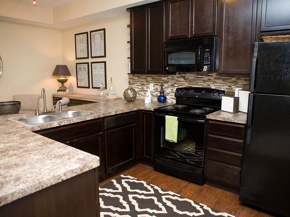 1st image of 4145 Chelsea Square Ave APT 305