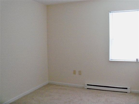 5th image of 4840 Emily Dr