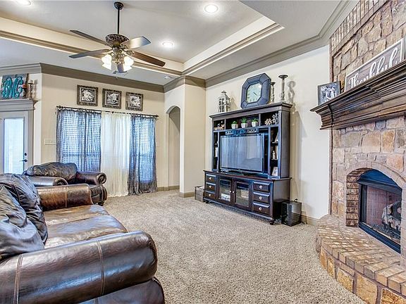 5th image of 1333 Realoaks Dr