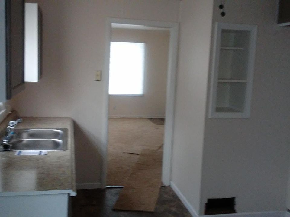 Kitchen w/o appliances