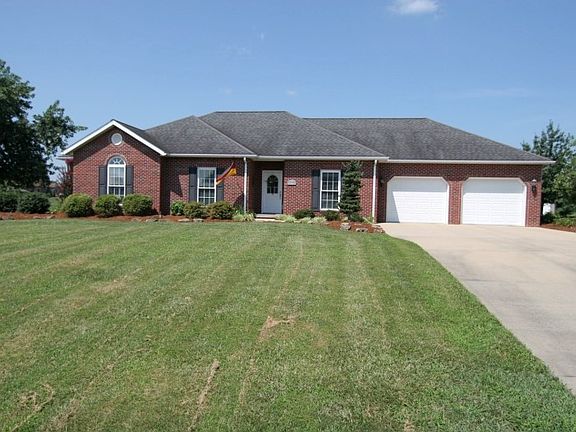 2nd image of 1137 N Evergreen Ln