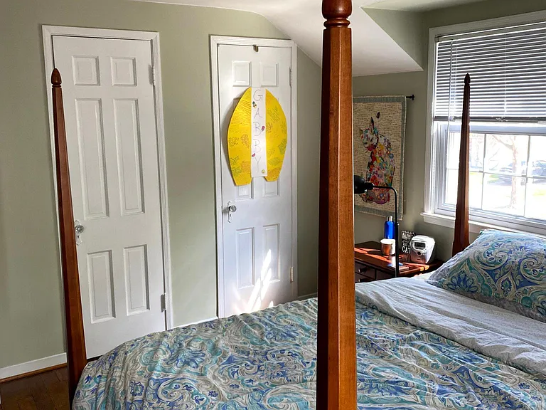 3851 Brewster St — Photo 6