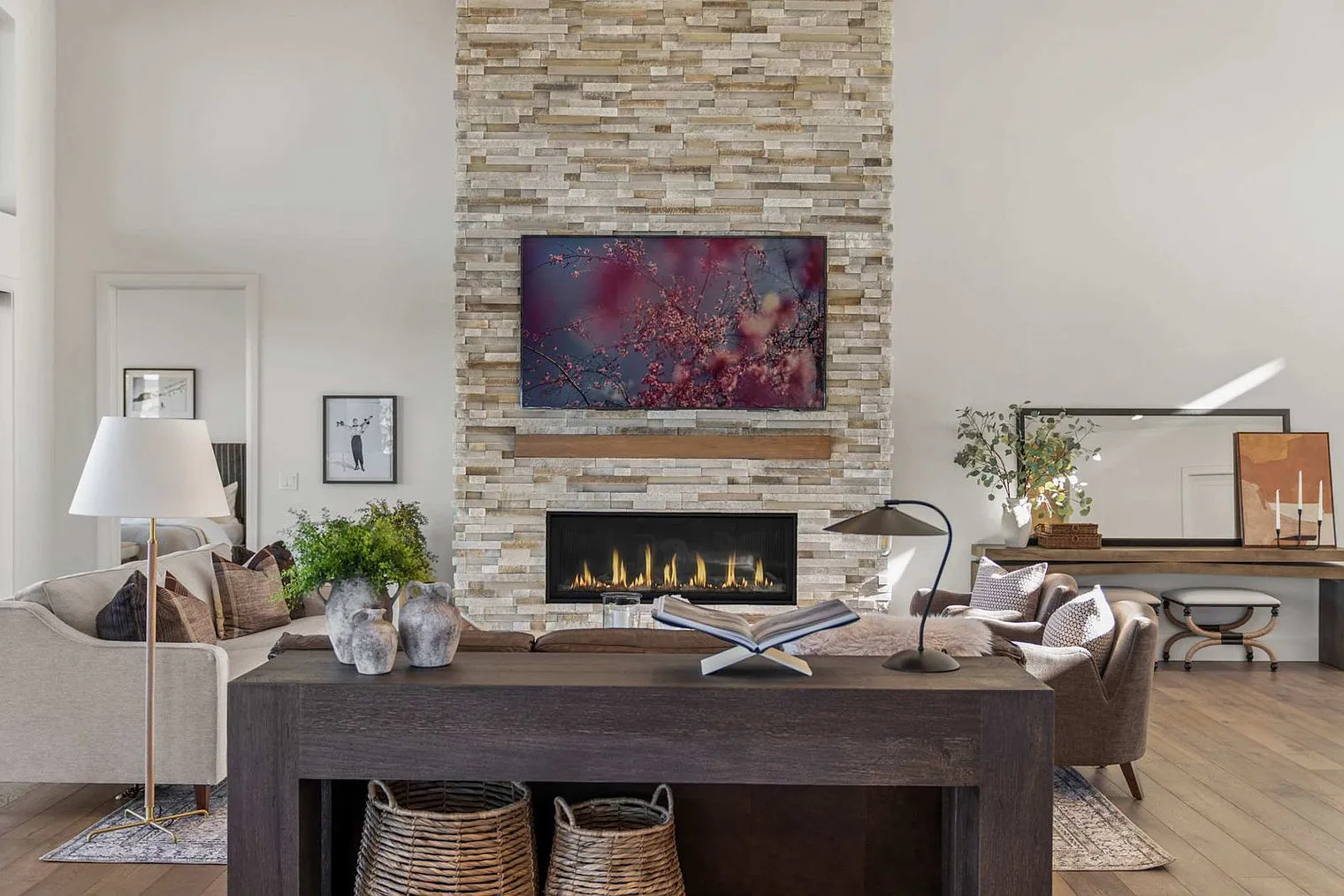 6 bed, 8.0 bath, 8492 sqft, $31,518 — Photo 4