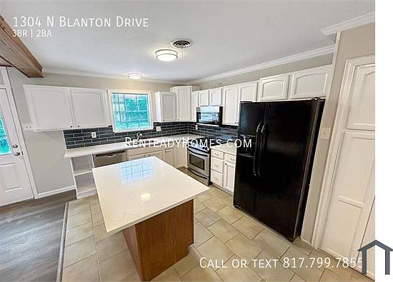 4th image of 1304 Blanton Dr