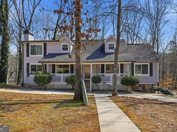 8804 Willow Creek Ct, Douglasville, GA 30135