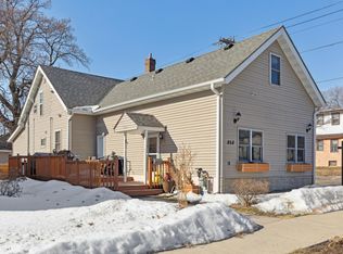 858 Fuller Ave, Saint Paul, MN 55104
