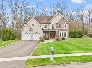 43 Holland View Dr, Southington, CT 06489
