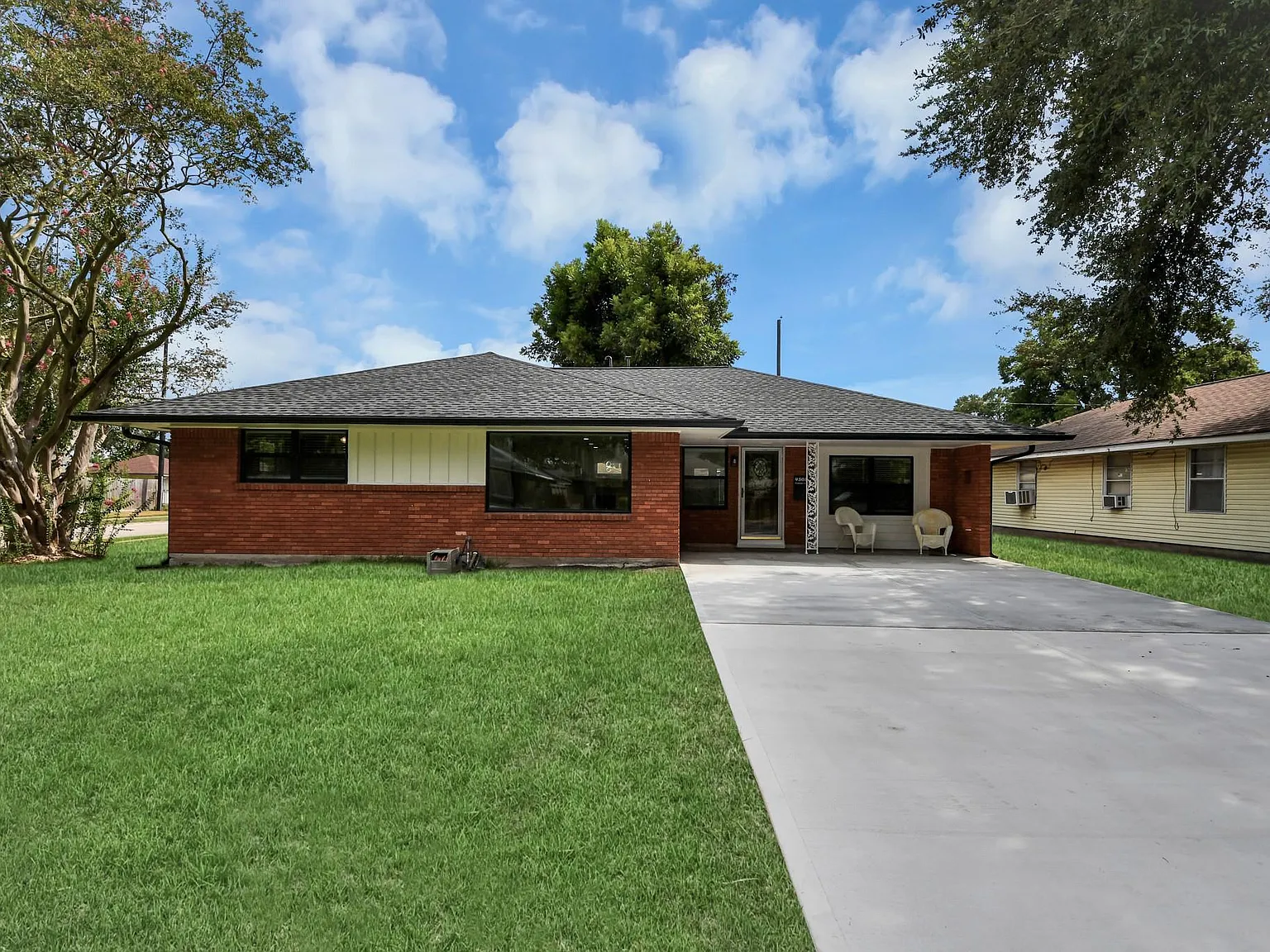 4 bed, 2.0 bath, 1648 sqft, $3,000 — Photo 4