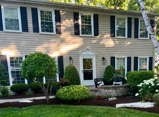 309 Carriage Hill Rd, Naperville, IL 60565