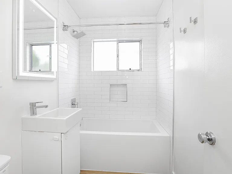 951 N Curson Ave #1 — Photo 3