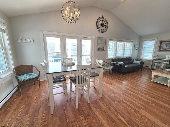 5th image of 4234 Central Ave Floor 2
