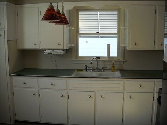 4th image of 20 Bradway Ave