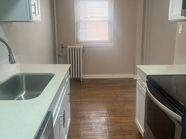 Flats at West End — Photo 38