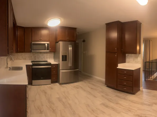 1647 Twin Oaks Dr #2, Arnold, MO 63010