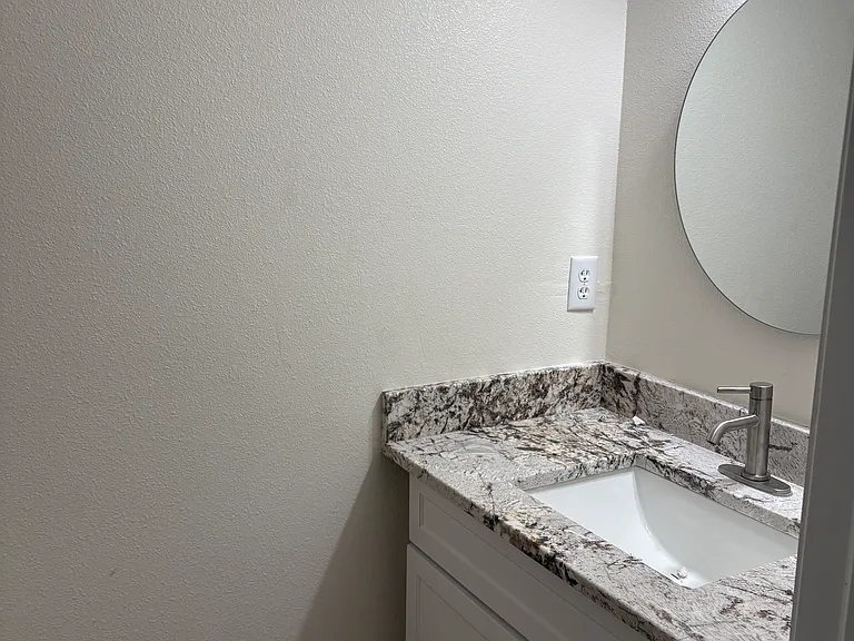 1702 W Granfield Ave #2 — Photo 8