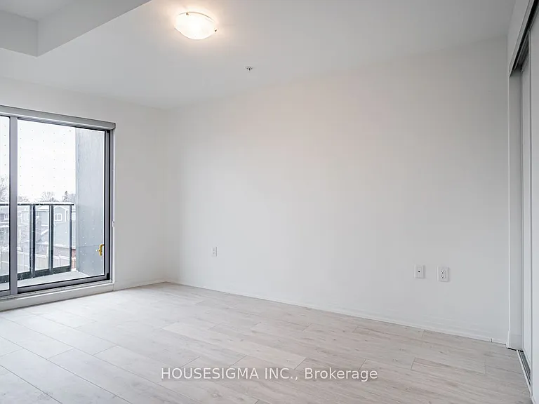 408 Brown Ct #212 — Photo 17