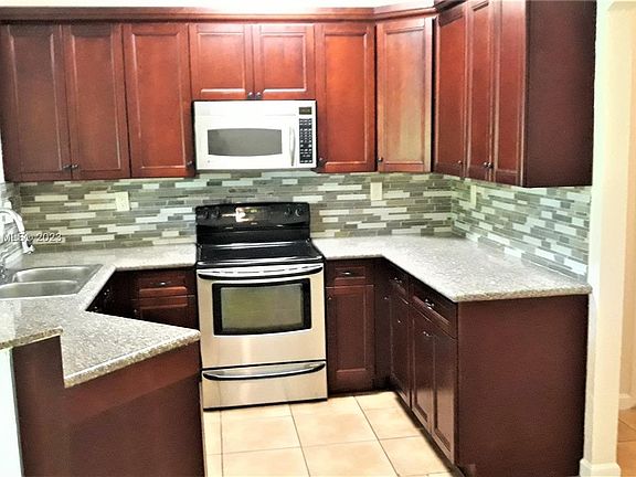 2nd image of 6526 Catalina Ln #6526