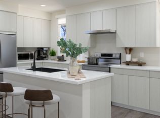 Solaterra, Granada Hills, CA 91344