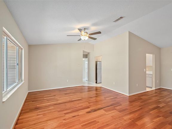 4th image of 17952 SE 107th Ct