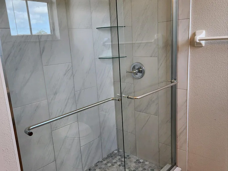 208 Deepcove Rd — Photo 19