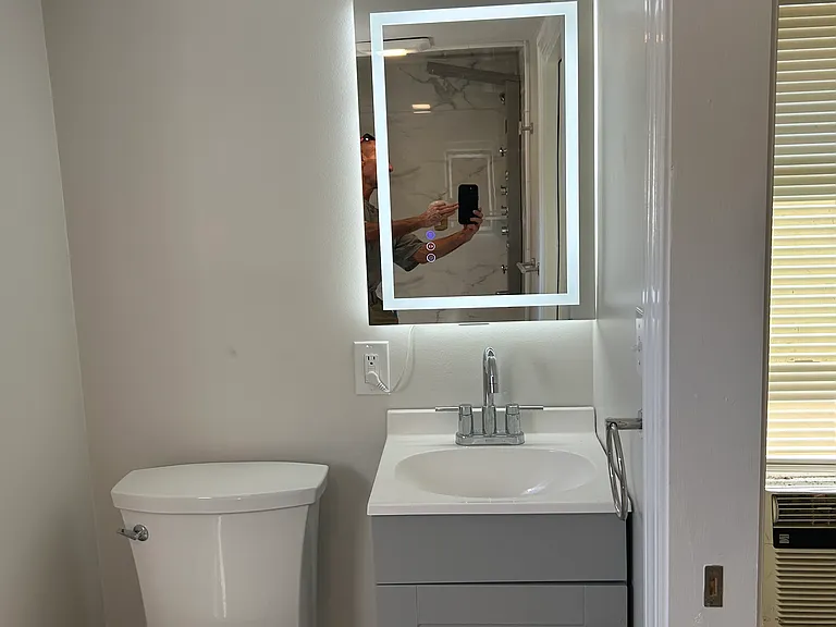 134 N Church St — Photo 12