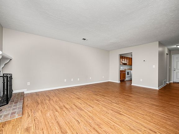 3rd image of 1205-1207 1209 Reva Ridge Way