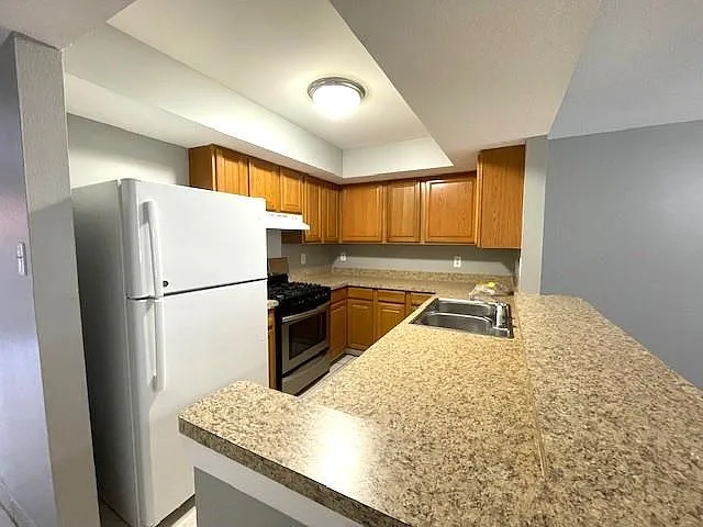 2916 Maine Ave #B — Photo 6