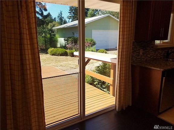 5th image of 33025 52nd Ave S