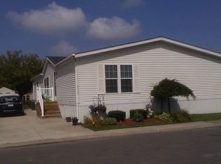 45305 Pierre Dr, Macomb, MI 48044